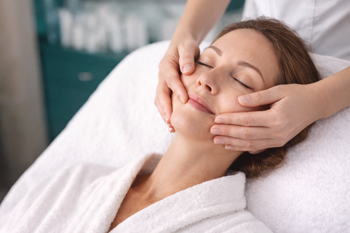 tonificación facial y estimulación circulatoria